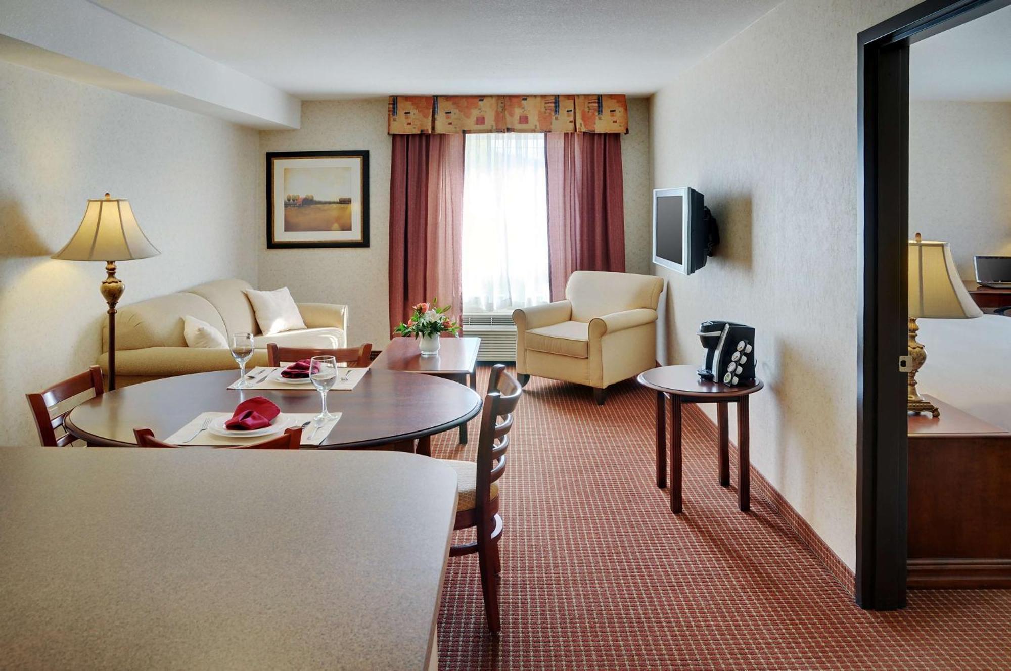 Coast Grimshaw Hotel & Suites Екстер'єр фото
