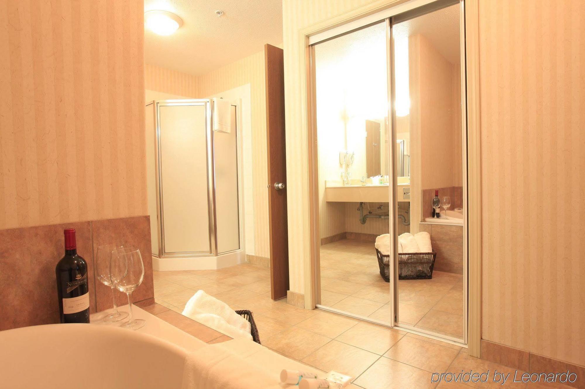Coast Grimshaw Hotel & Suites Екстер'єр фото